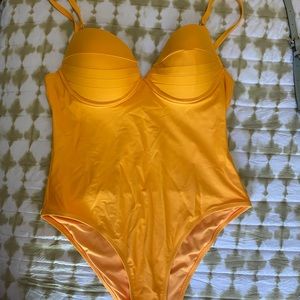 Cupshe one piece bathing suit